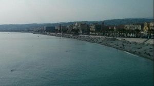 Vieille Ville, Nice and the beach